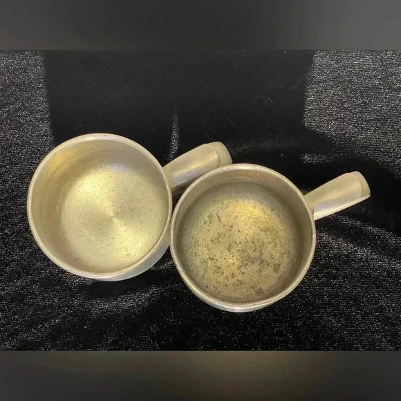 Vintage set of 2 Malaysia TUMASEK 97% PEWTER Children Baby Cups / Mugs - Picture 4 of 13